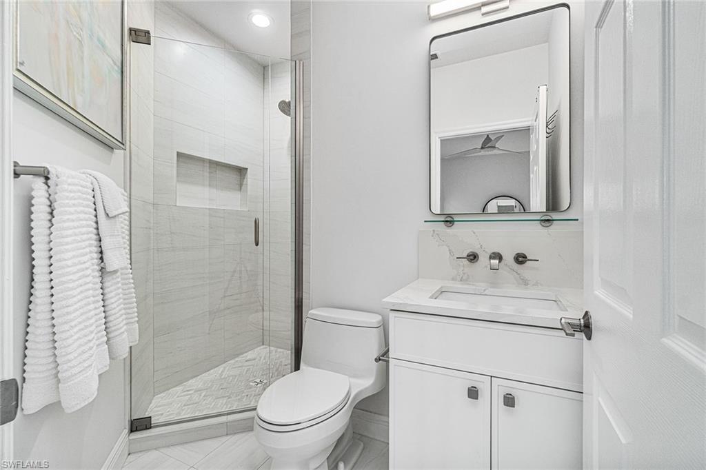 OAKWOOD CARRIAGE HOME - Residential