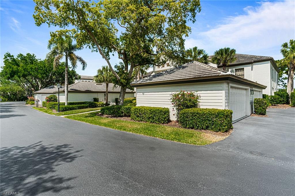 OAKWOOD CARRIAGE HOME - Residential