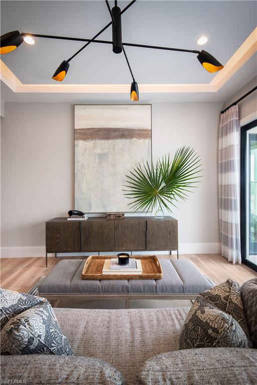 ISOLA BELLA - Residential