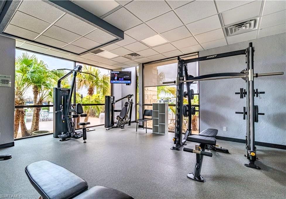 SEVEN LAKES - Residential