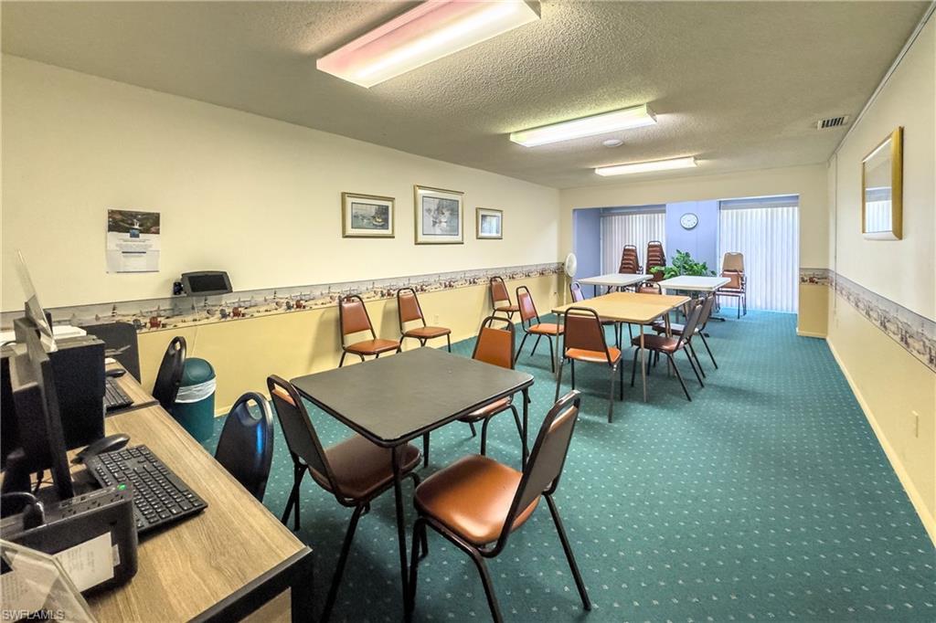 SEVEN LAKES - Residential