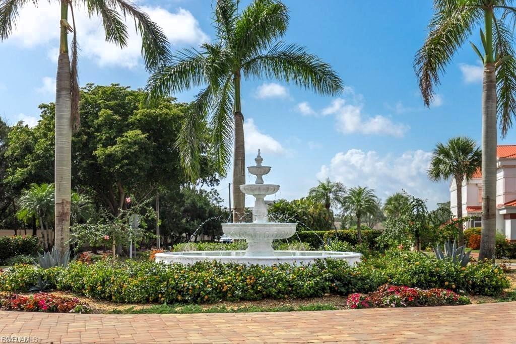 SEVEN LAKES - Residential