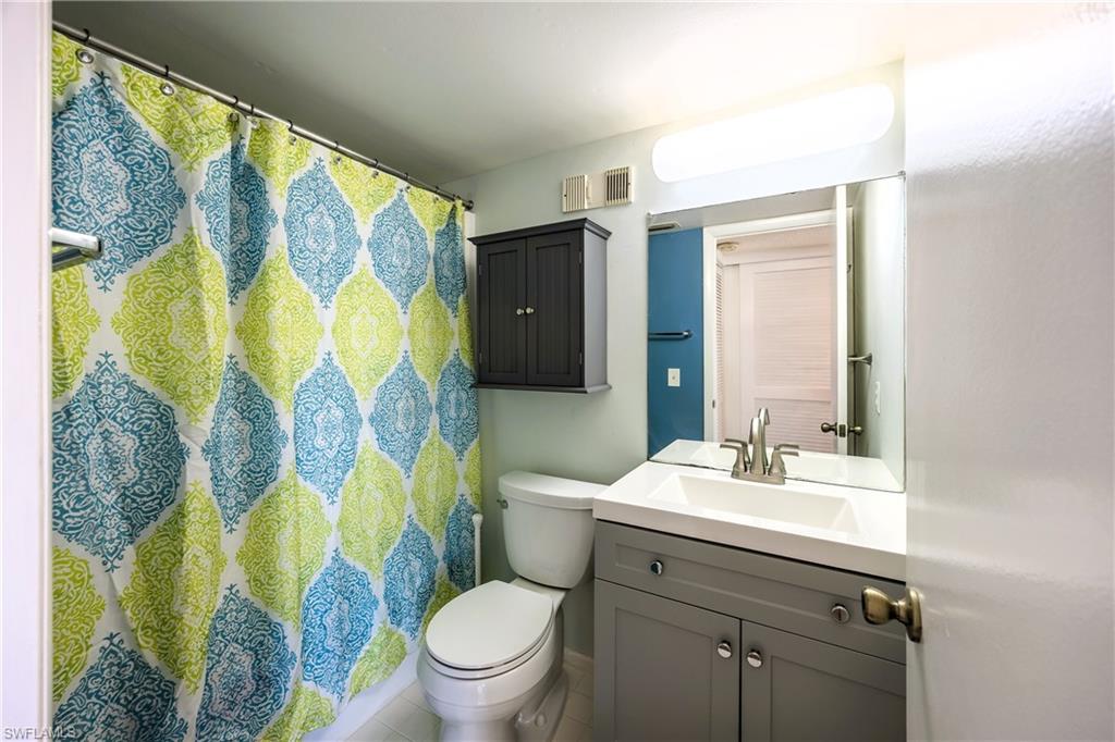 SEVEN LAKES - Residential