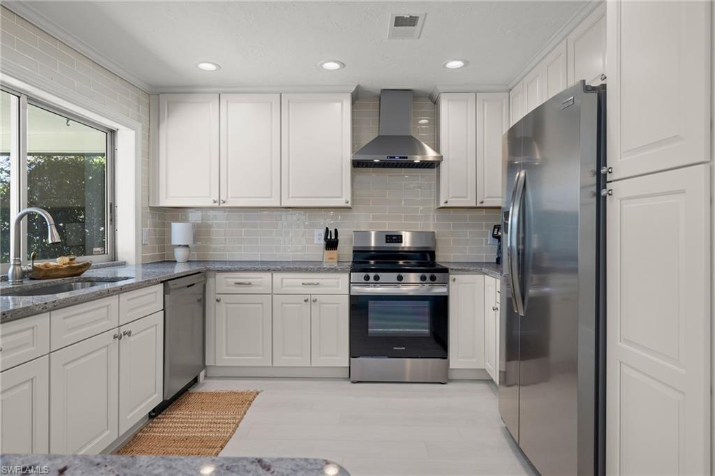 CAPE CORAL - Residential Lease