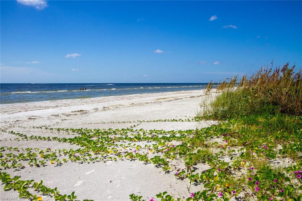 COMPASS POINT CONDO - Residential