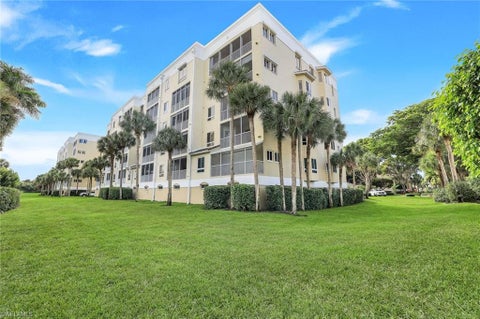 Photo of 7655 Pebble Creek CIR #404, NAPLES, FL 34108 (MLS # 226020178)