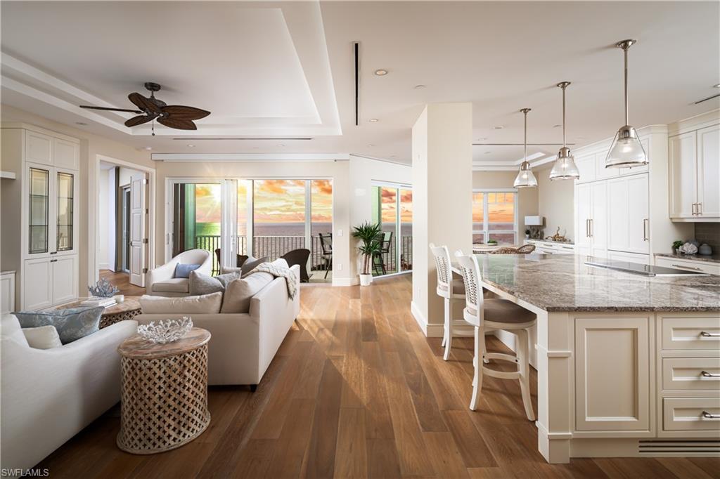 BAREFOOT BEACH CLUB - Residential