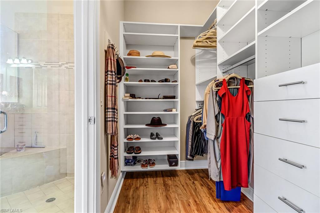 HAMPTON PARK - Residential