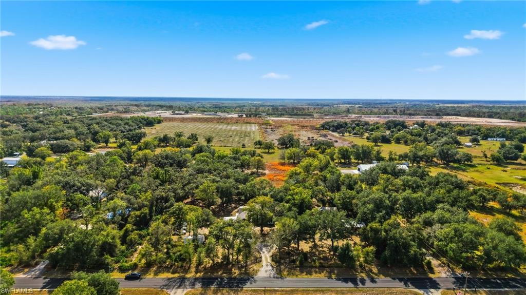 LAKE SUZY - Residential