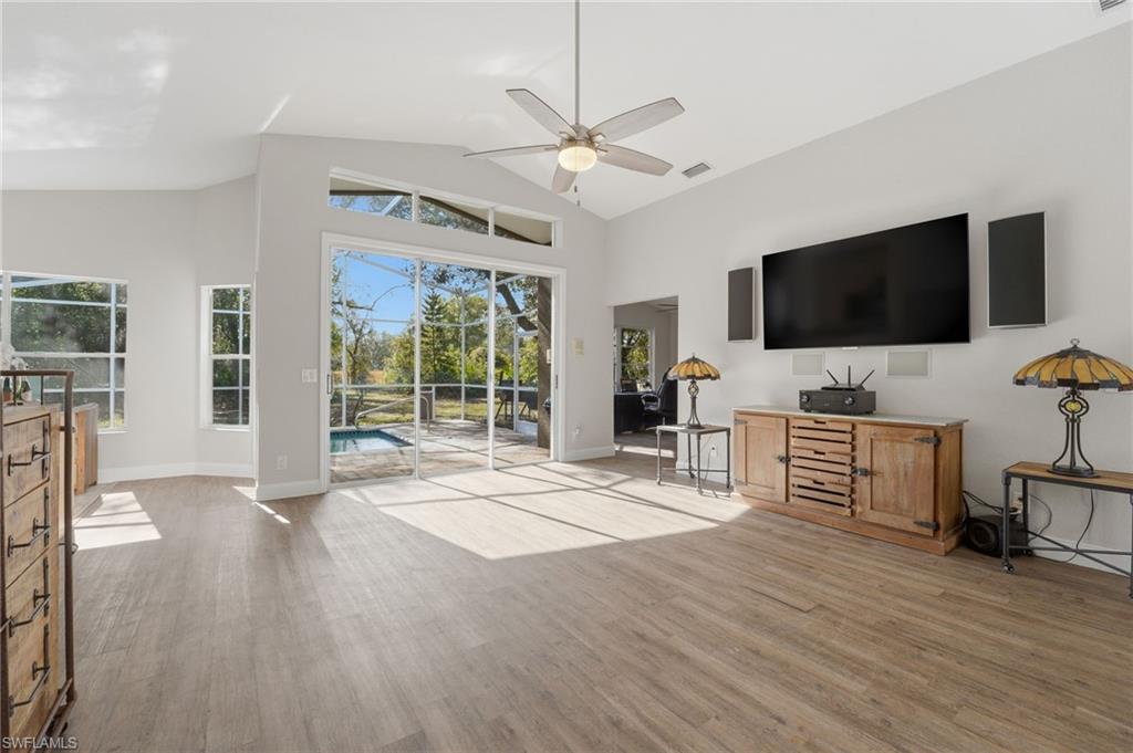 LAKE SUZY - Residential