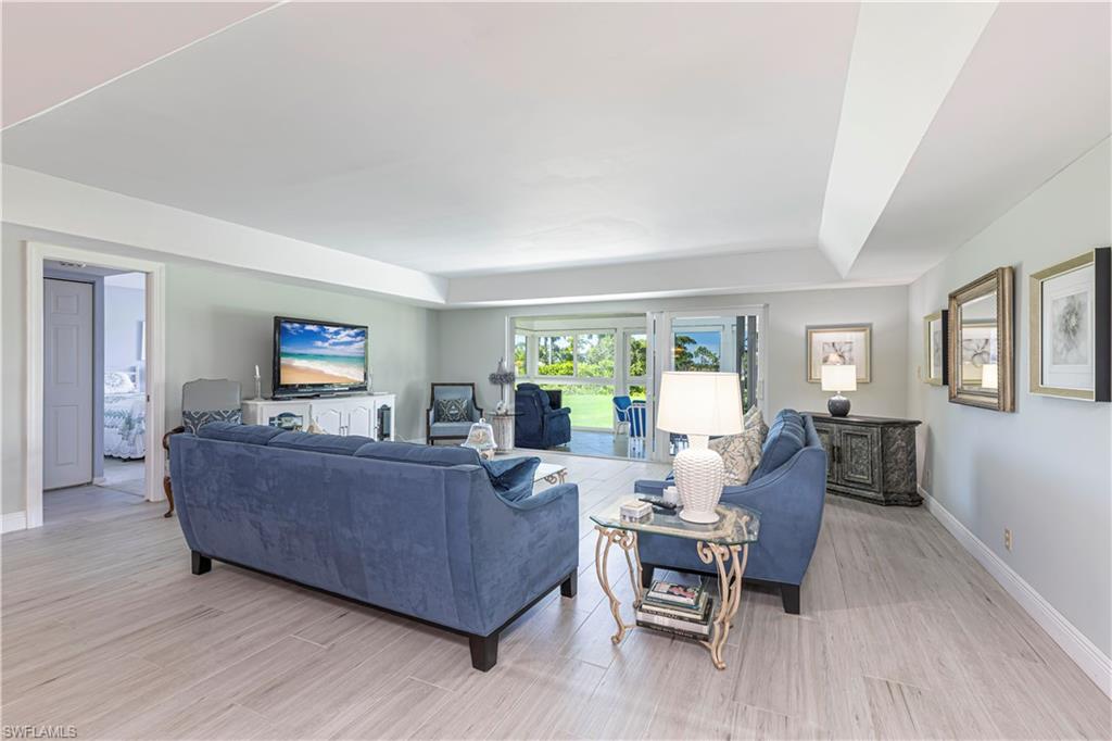 GLADES COUNTRY CLUB - Residential