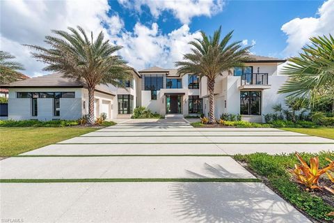 3163 Gin LN NAPLES FL 34102