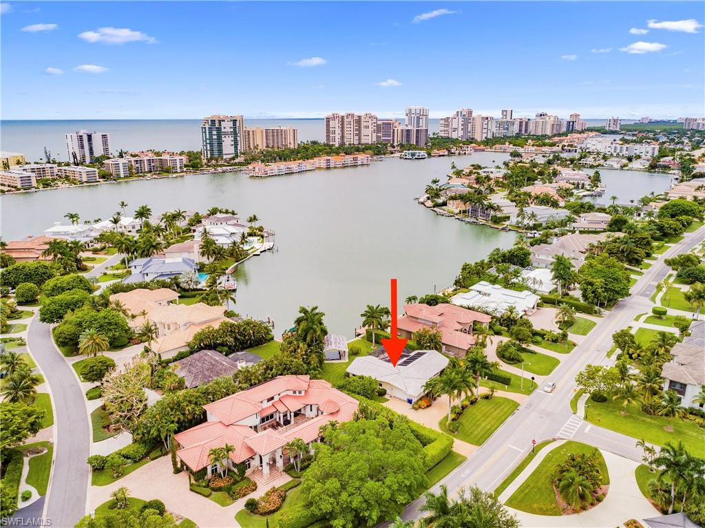 MOORINGS - Residential