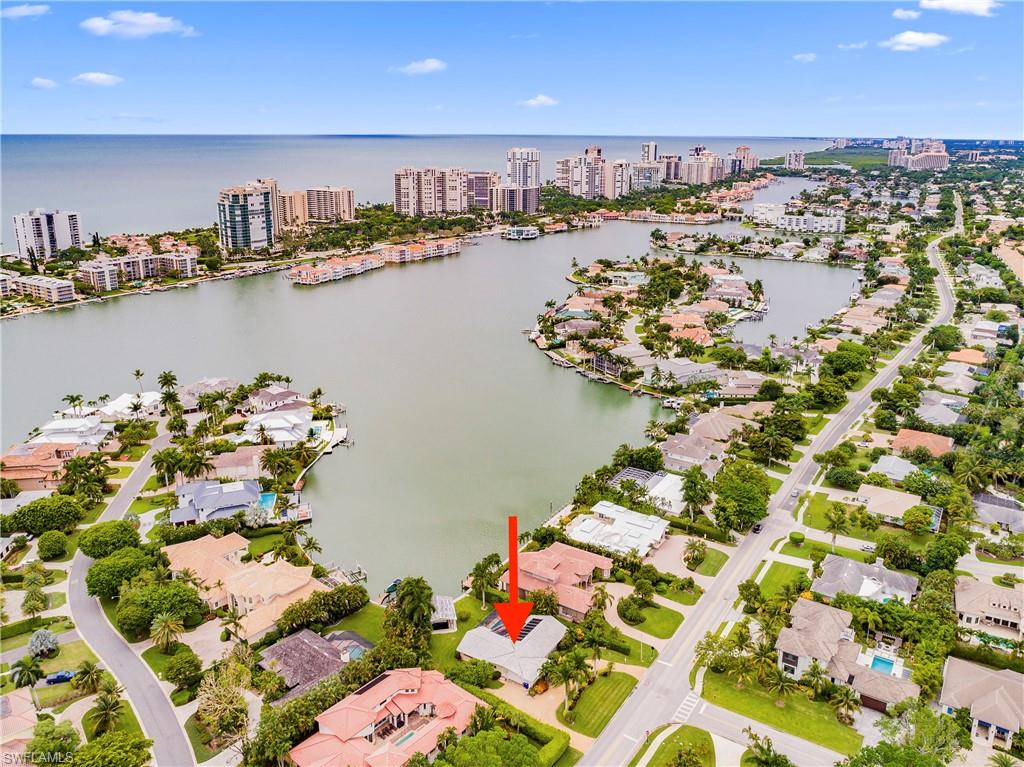 MOORINGS - Residential