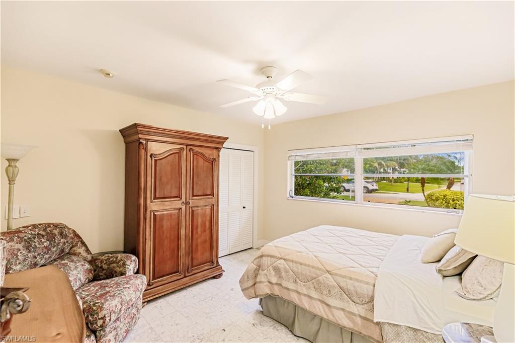 MOORINGS - Residential