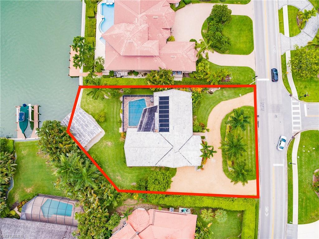 MOORINGS - Residential