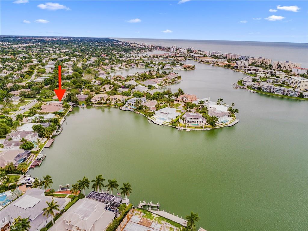 MOORINGS - Residential