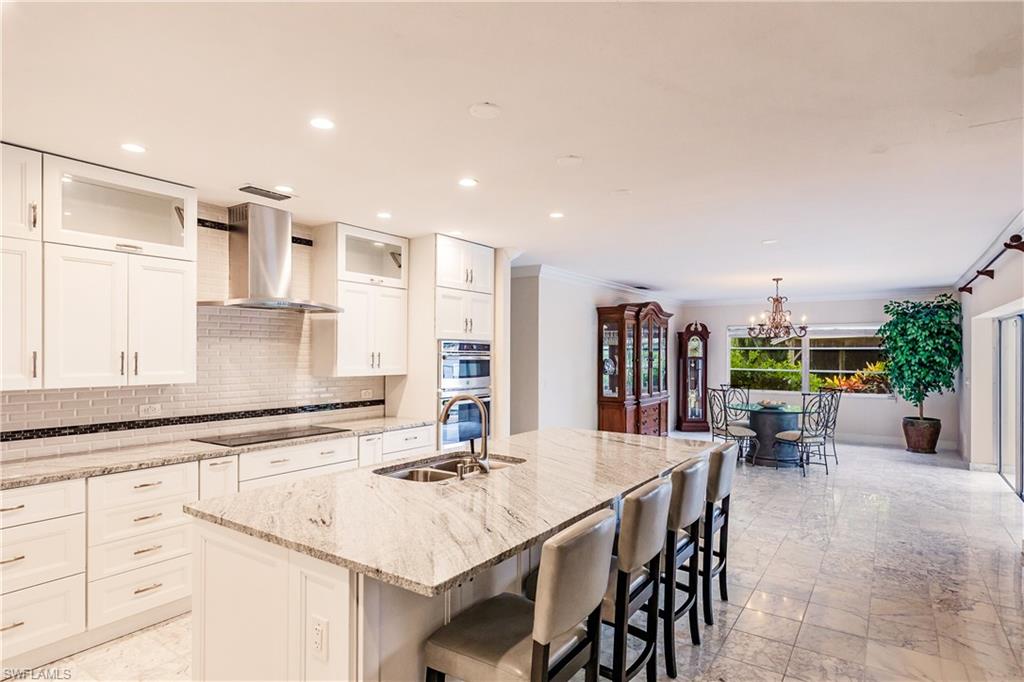 MOORINGS - Residential