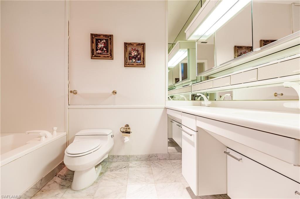 MOORINGS - Residential