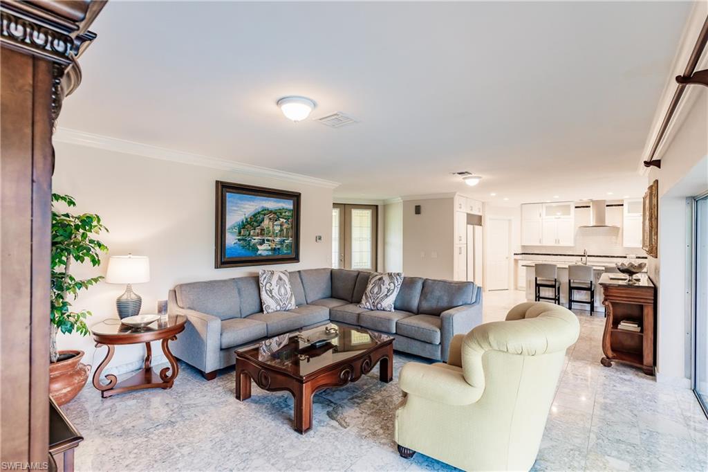 MOORINGS - Residential