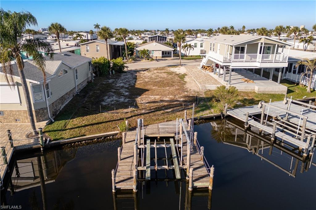 BAYSIDE ESTATES - Land