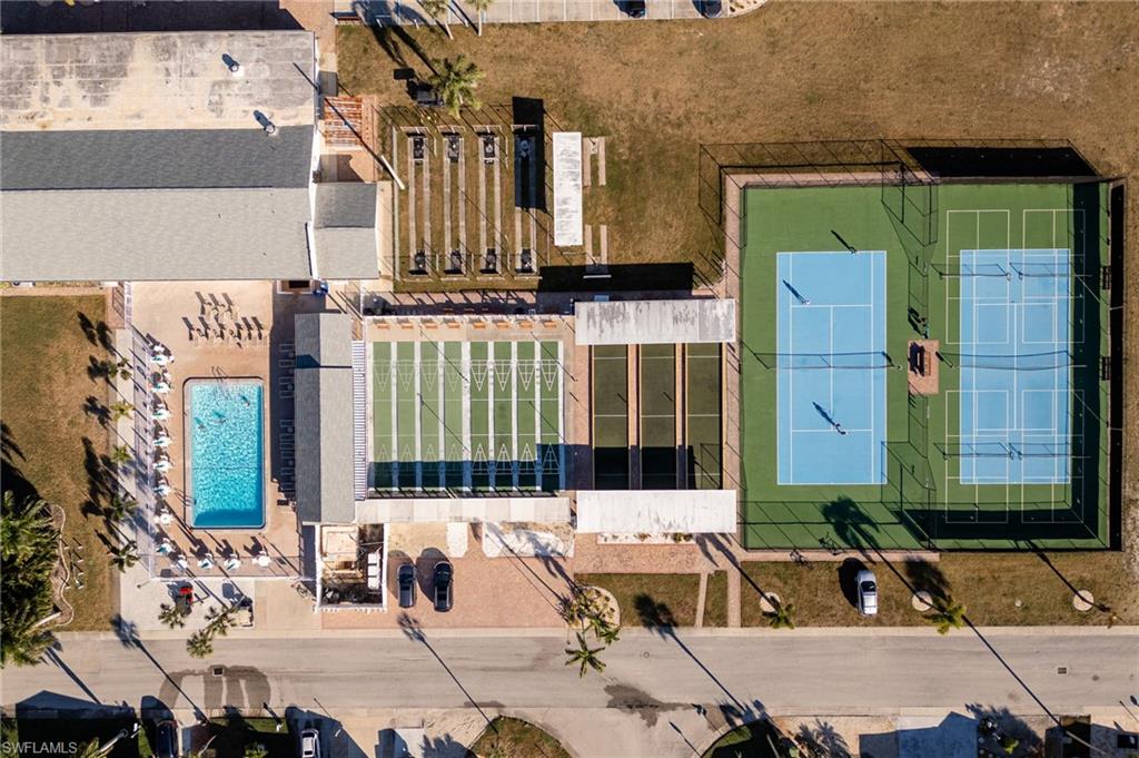 BAYSIDE ESTATES - Land