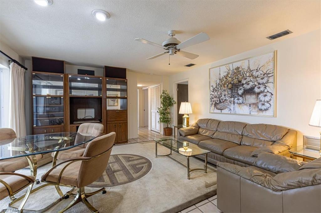 TOWN AND RIVER - Residential