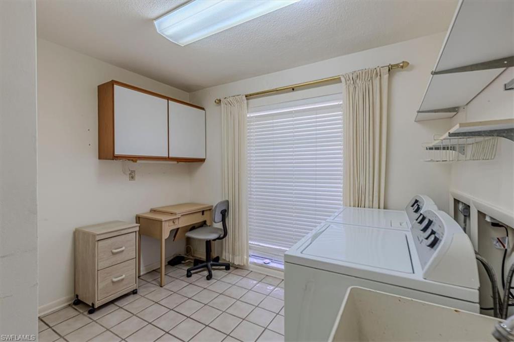 TOWN AND RIVER - Residential