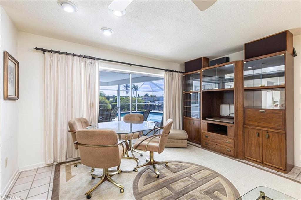 TOWN AND RIVER - Residential