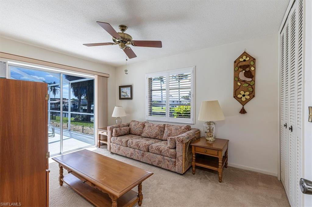 TOWN AND RIVER - Residential