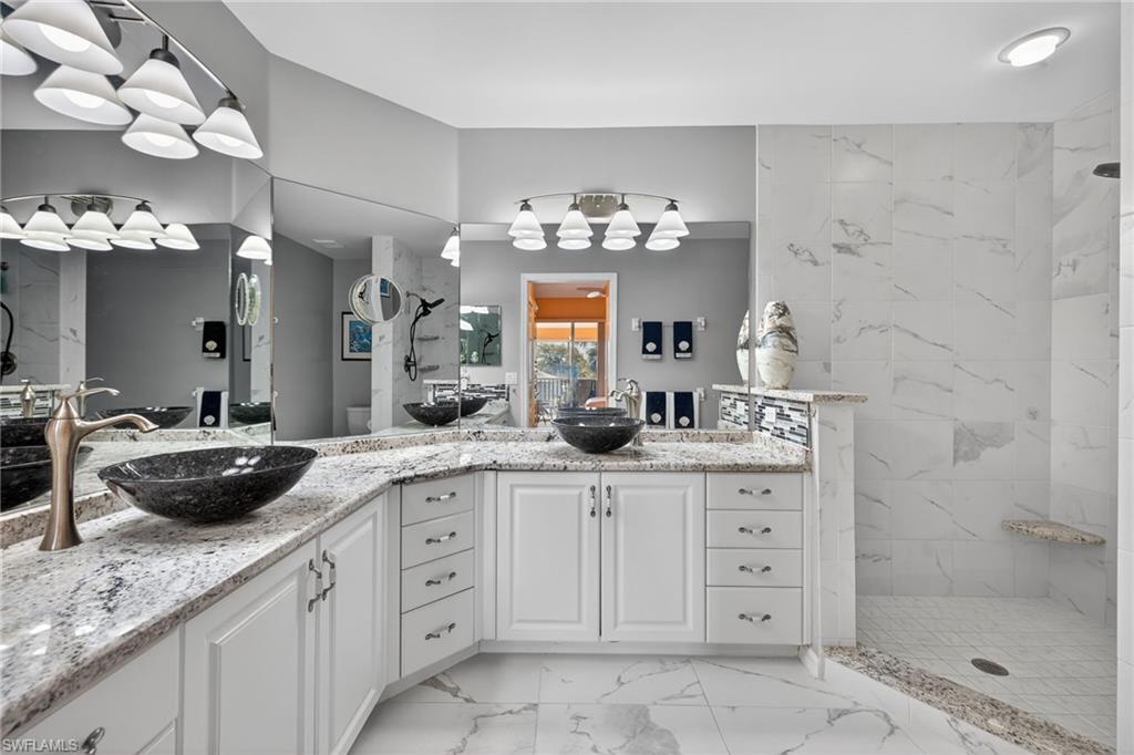 GLEN COVE - Residential