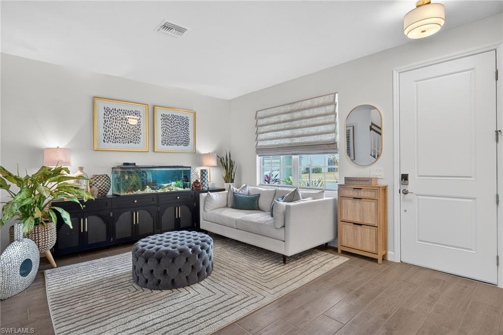 TUCKERS COVE - Residential