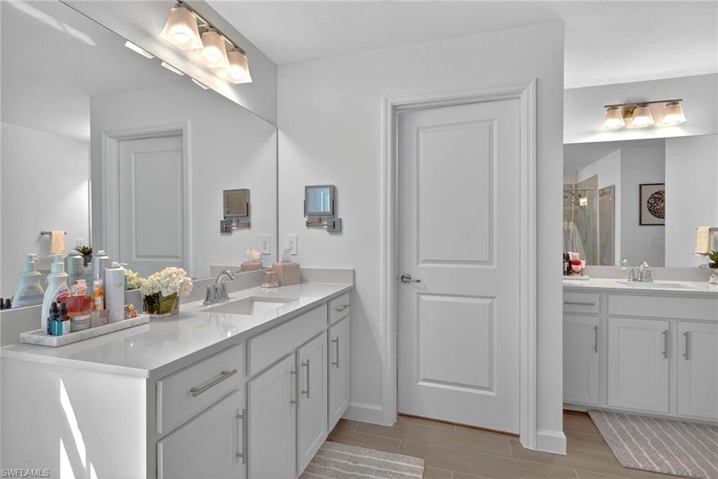 TUCKERS COVE - Residential