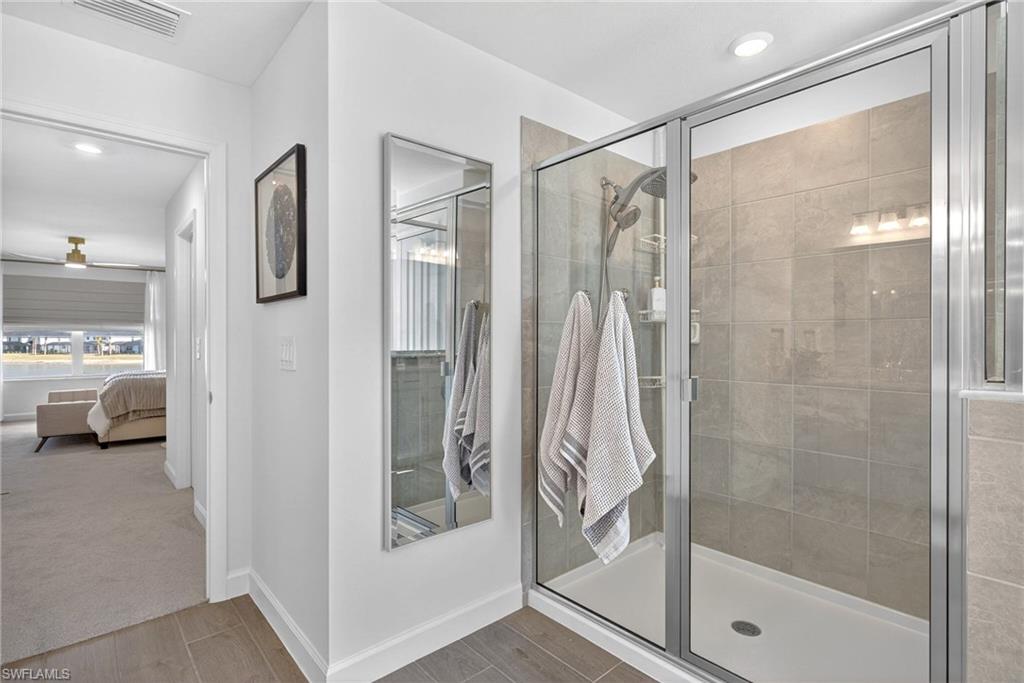 TUCKERS COVE - Residential