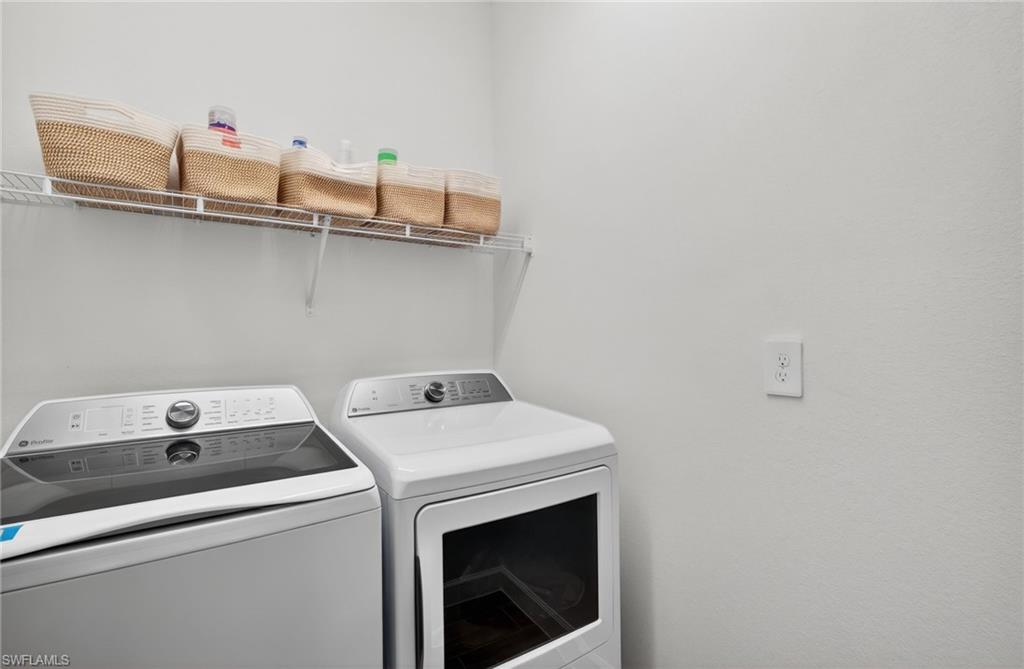 TUCKERS COVE - Residential