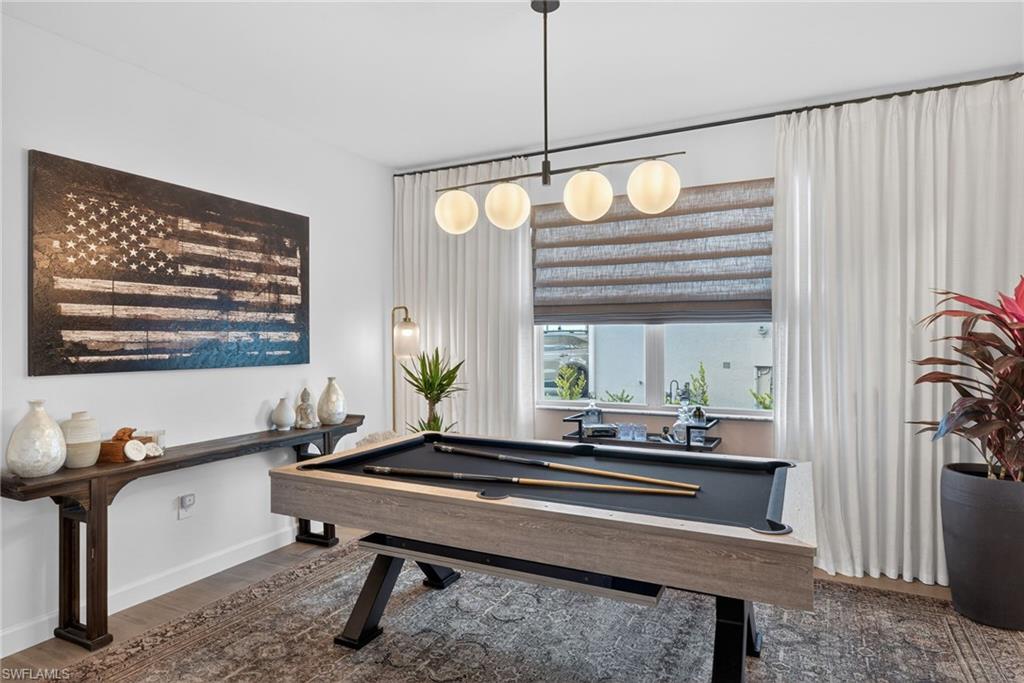 TUCKERS COVE - Residential