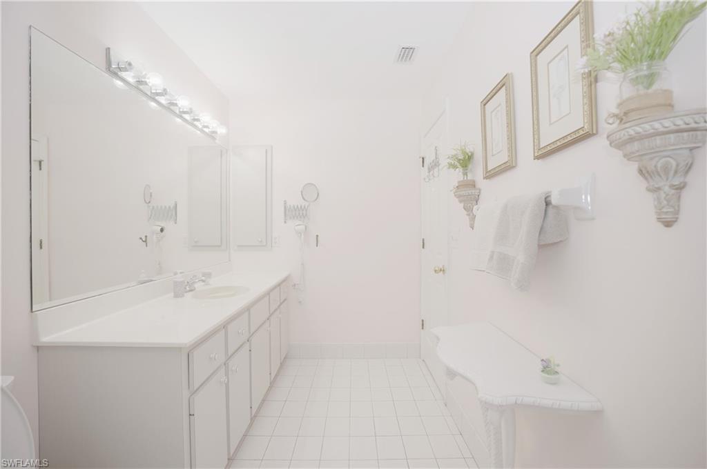 NAPLES PARK - Residential