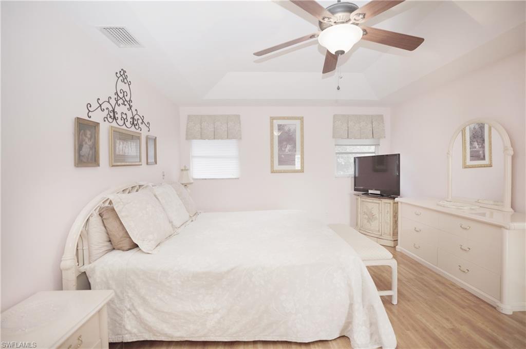 NAPLES PARK - Residential