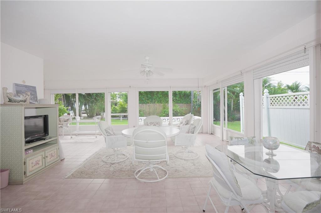 NAPLES PARK - Residential