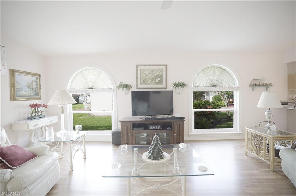 NAPLES PARK - Residential