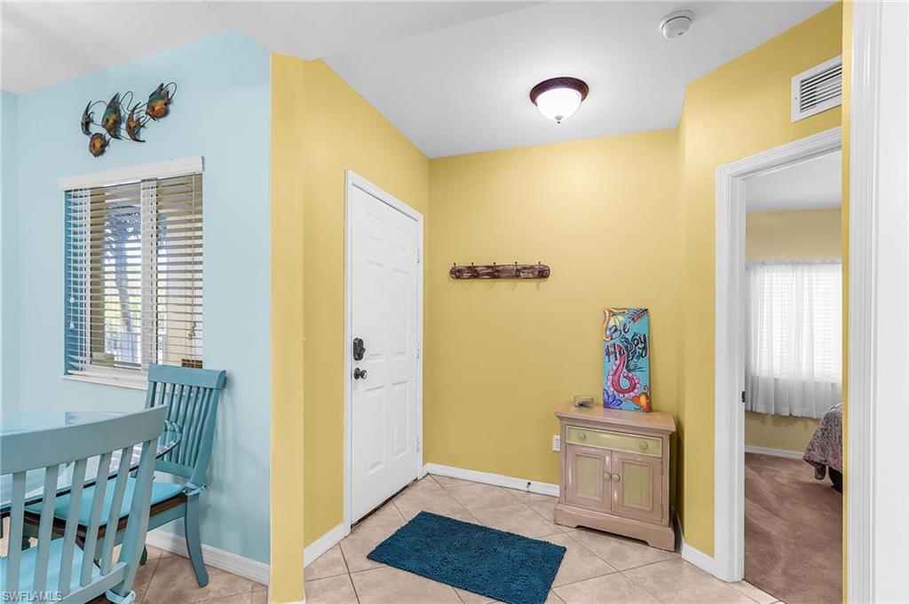 LAKESIDE HIDEAWAY - Residential