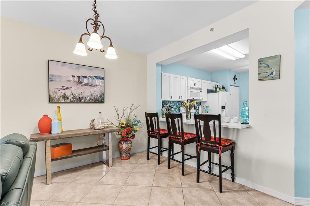 LAKESIDE HIDEAWAY - Residential