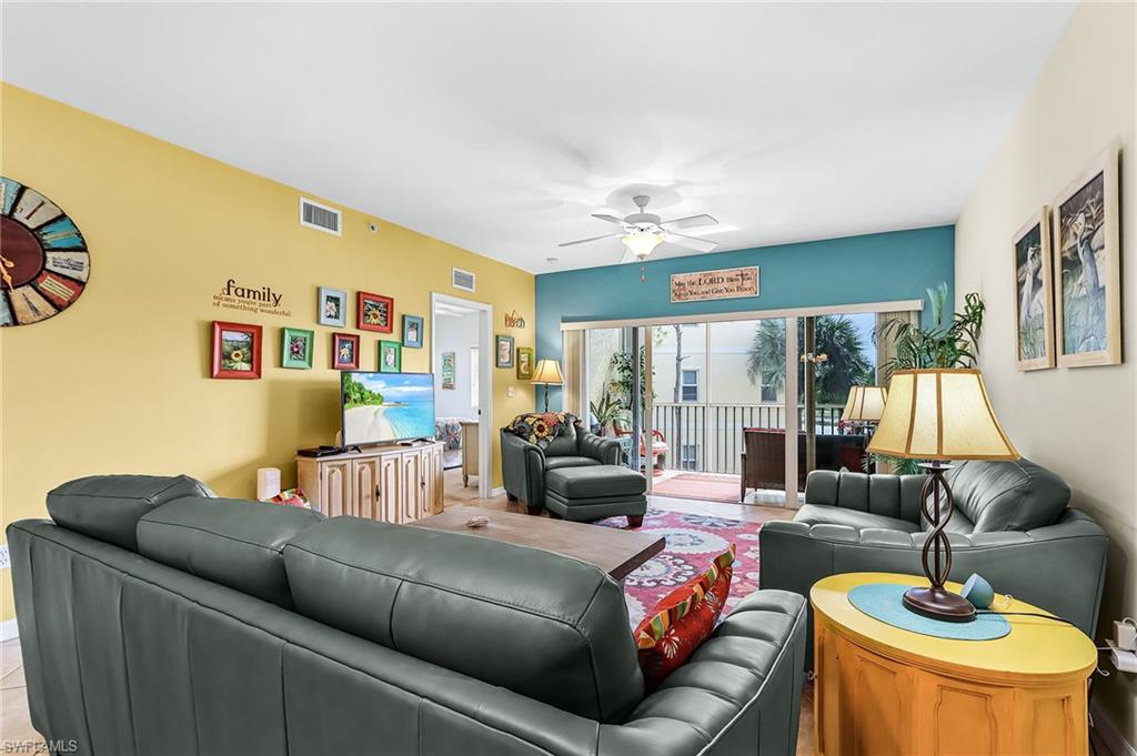 LAKESIDE HIDEAWAY - Residential