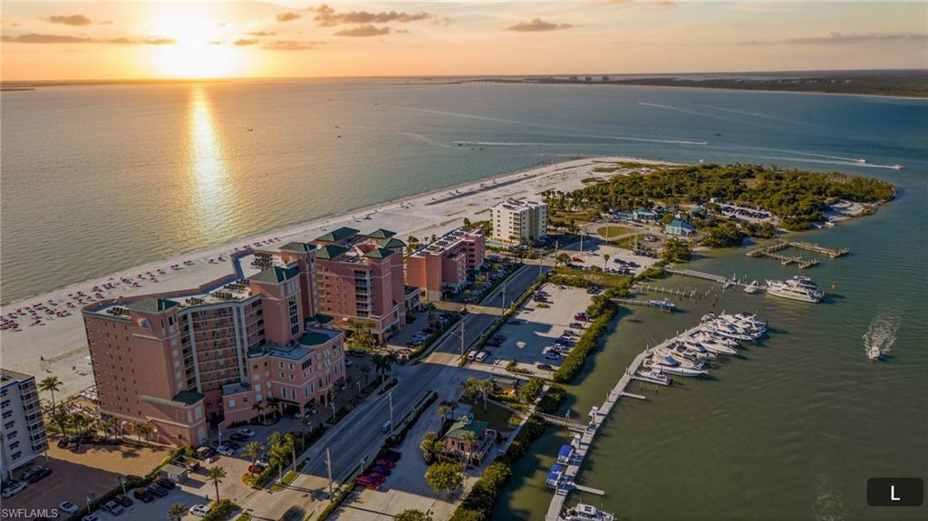 CAPTIVA VILLAS - Residential