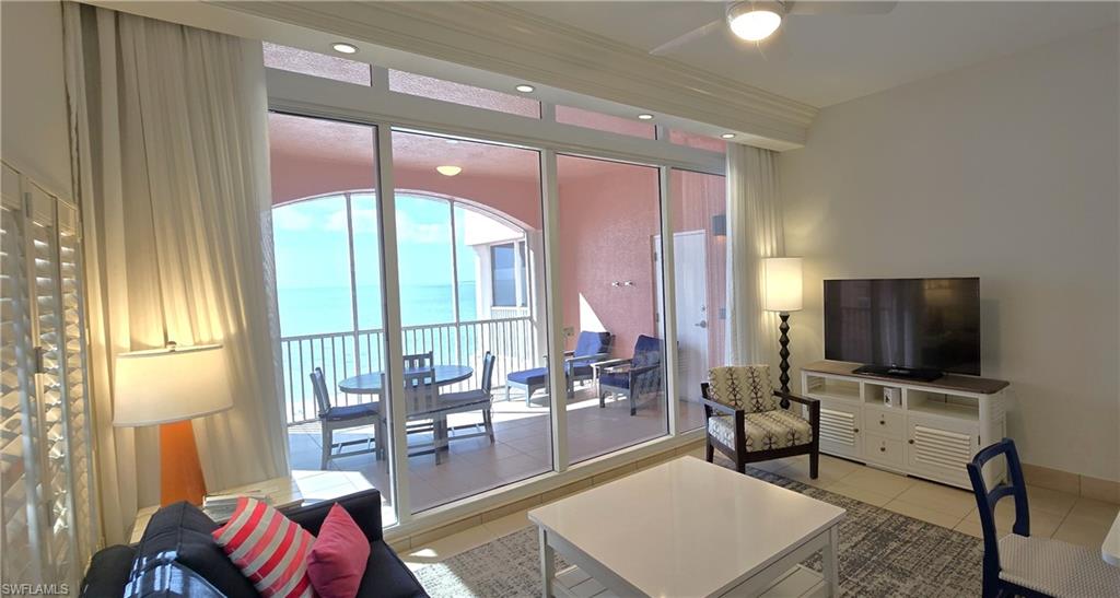 CAPTIVA VILLAS - Residential