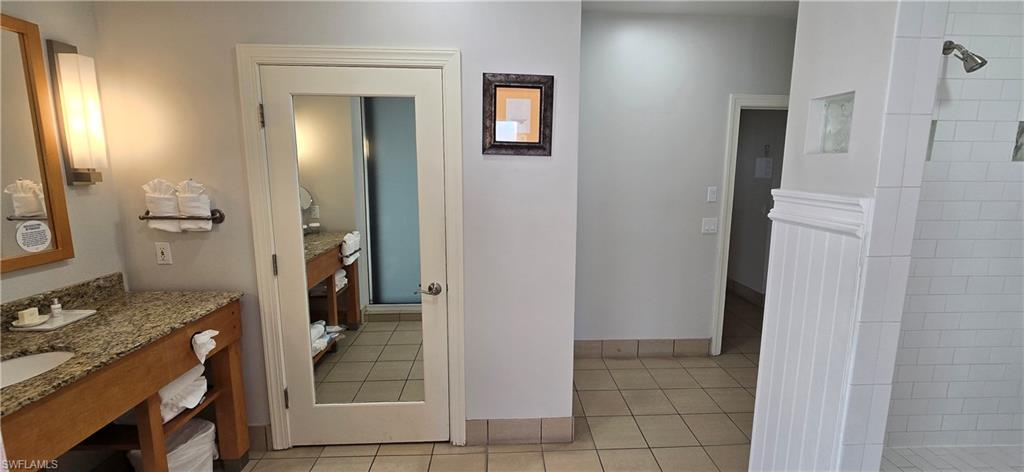 CAPTIVA VILLAS - Residential