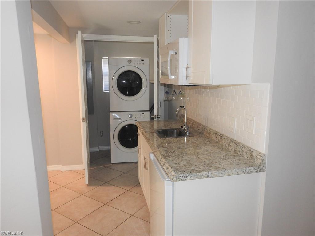 LAKEVILLE - Residential