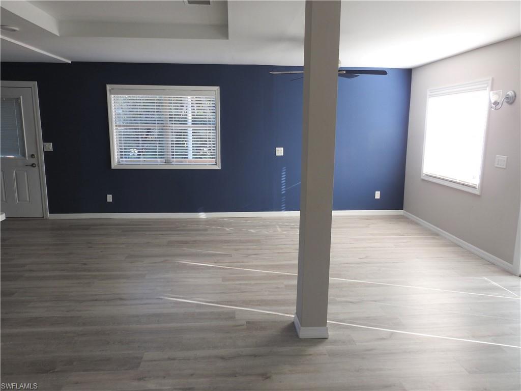 LAKEVILLE - Residential