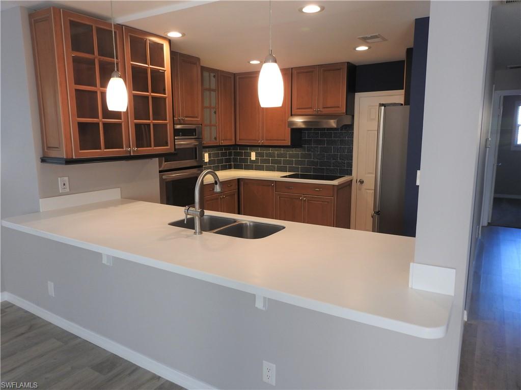 LAKEVILLE - Residential