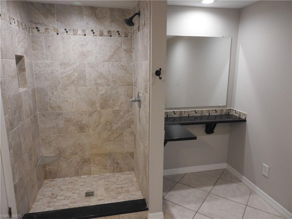 LAKEVILLE - Residential